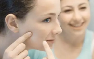 女人護(hù)膚全攻略，皮膚好的女人都是這樣做的！