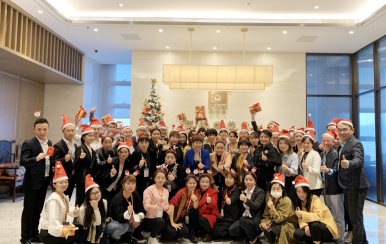 翌芙萊全體員工祝大家圣誕節(jié)日快樂！