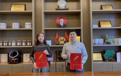 恭喜廣東潮州市加盟商唐老師，成功續(xù)簽翌芙萊